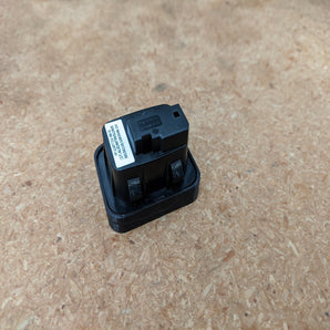 Tesla Model 3 Frunk -painikkeen suojus - upotettu suoja