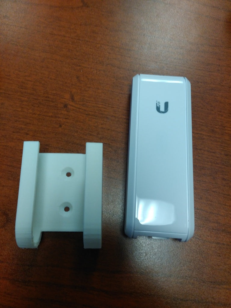 Ubiquiti Cloud Key -kiinnityskannatin