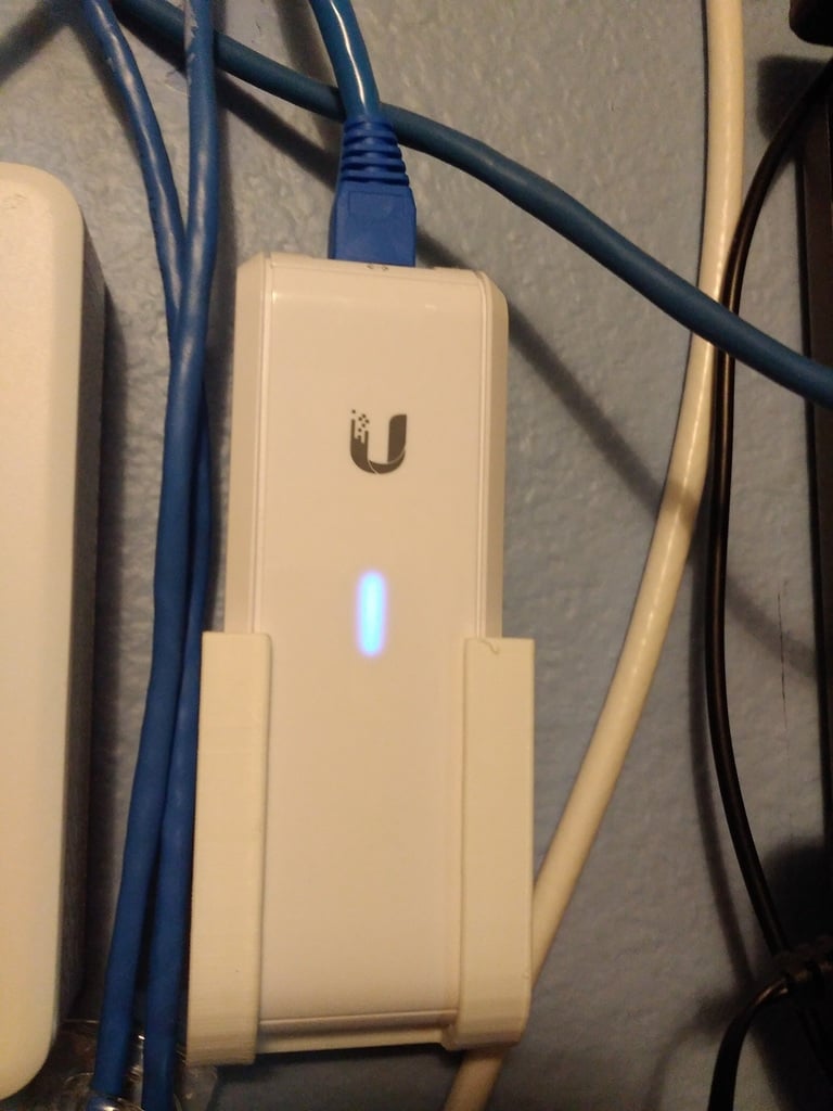 Ubiquiti Cloud Key -kiinnityskannatin