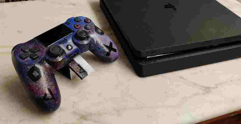 Seinäteline PS4-kaukosäätimelle