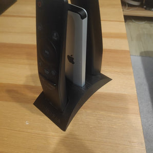Teline Samsung TV:n ja Apple TV:n kaukosäätimille