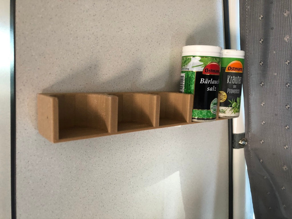 Käytännöllinen maustehylly asuntovaunuihin ja keittiöön