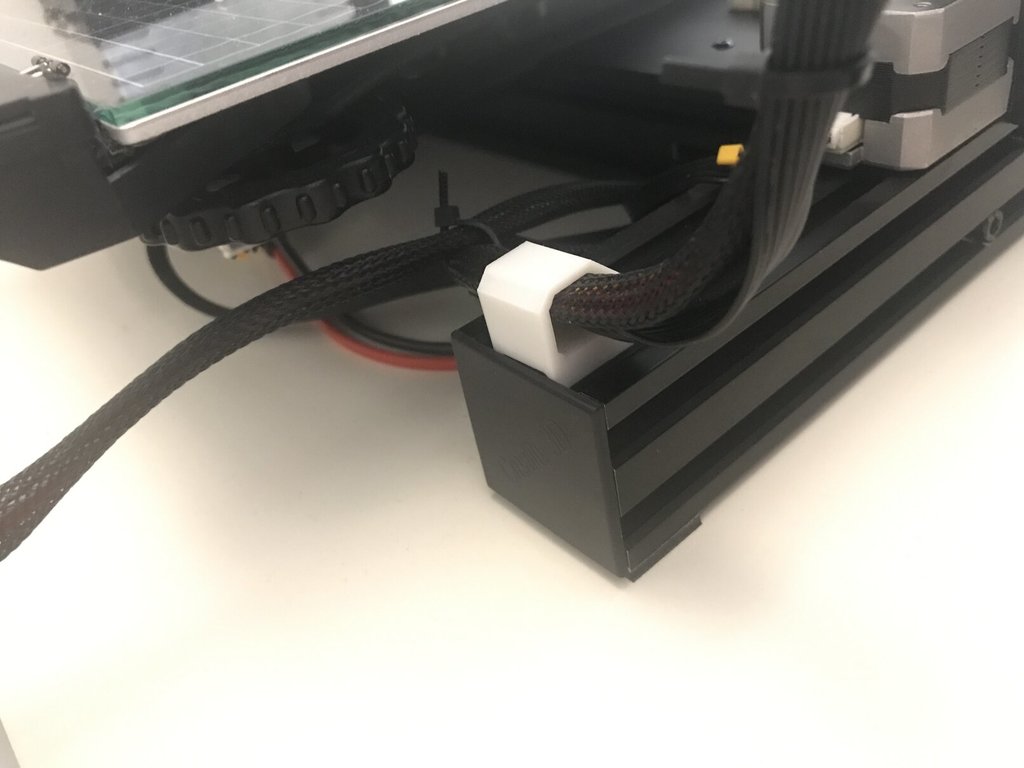 Kaapeliklipsi ekstruuderille (Ender 3) - tehokas kaapeliohjaus 4040/4020-profiileille