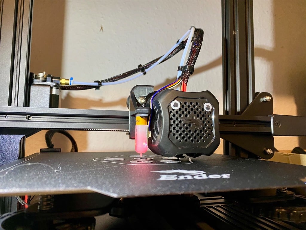 Ender 3 V2 -kaapelin pidike Hotendille