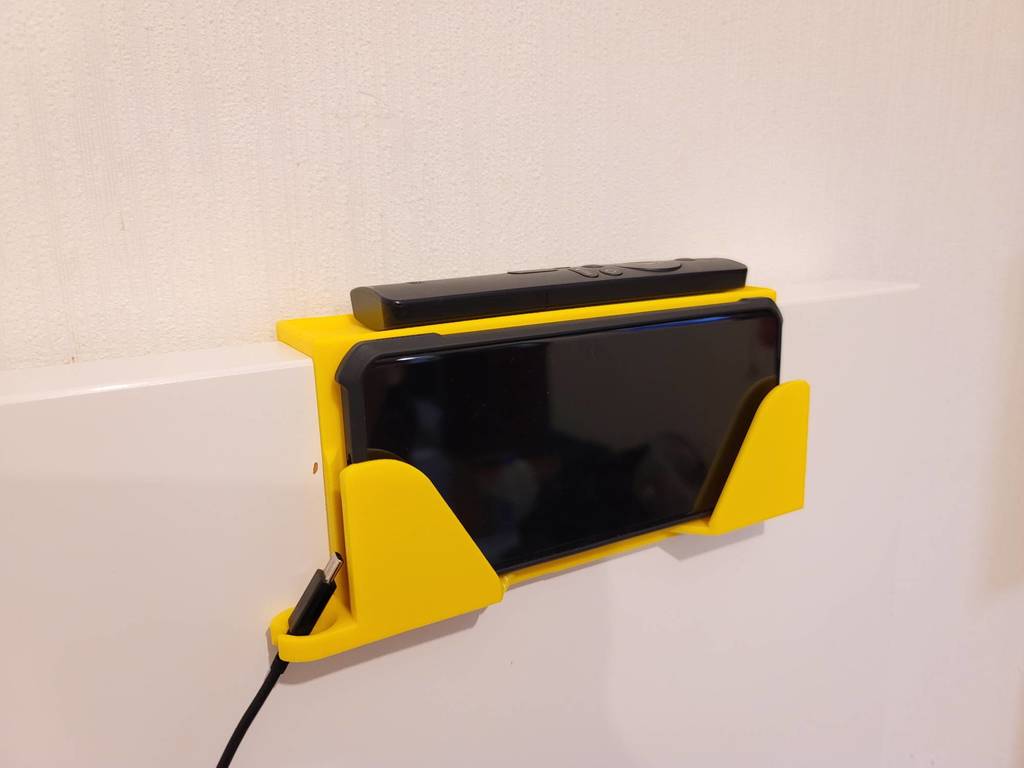 Kätevä yöpöytä puhelimelle ja kaukosäätimelle IKEA Malm -sänkyihin