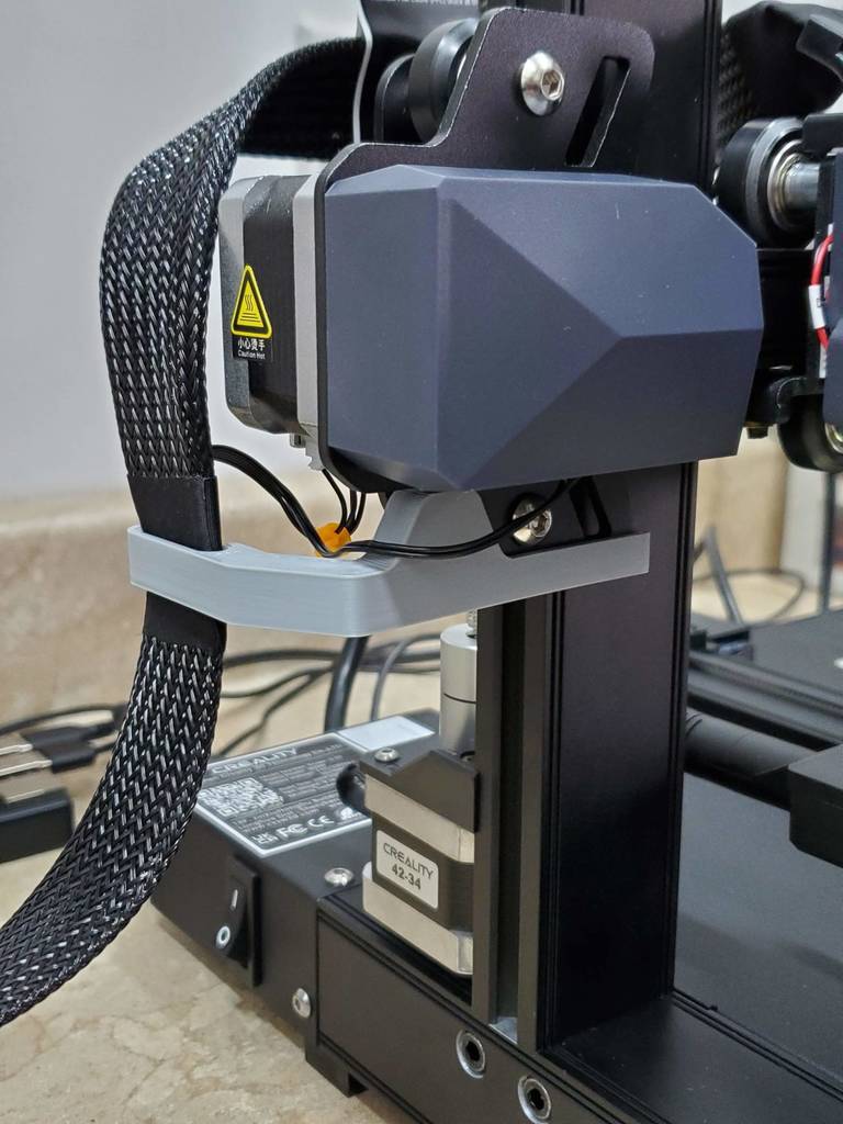 Ender 3 S1 -ekstruuderin kaapeliteline