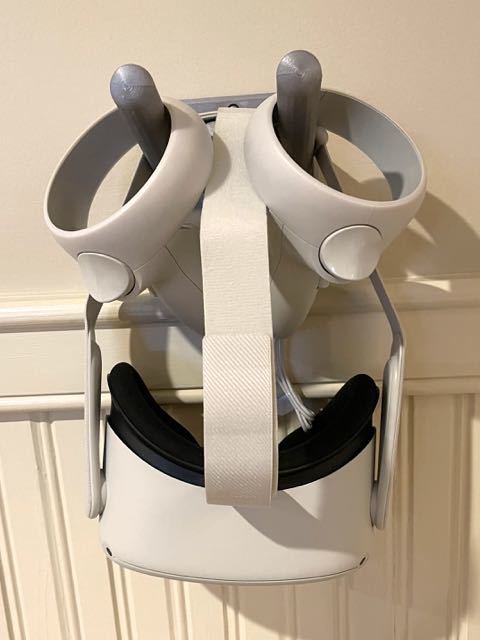 Klassinen kitara ja Oculus VR Goggle -kiinnike