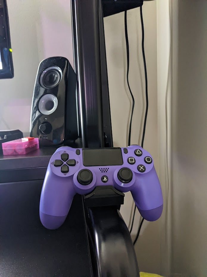 Fredde - PS4-ohjaimen kiskokiinnike