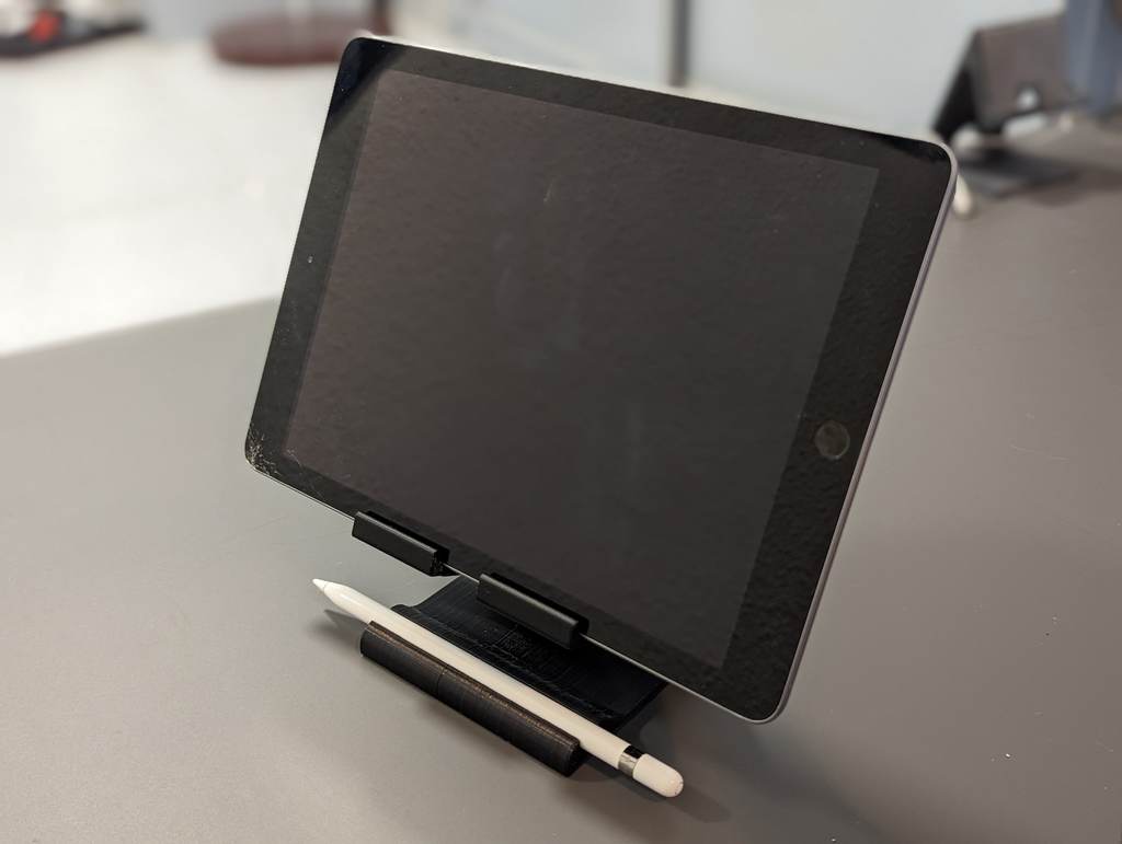 iPad & Apple Pencil -jalusta tabletille ja kynälle