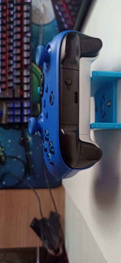 Seinäteline Xbox One -ohjaimelle / Ohjaimen seinäteline