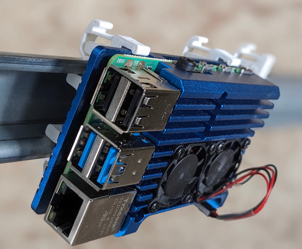 DIN-kiskon kiinnitys suoja Raspberry Pi 4:lle
