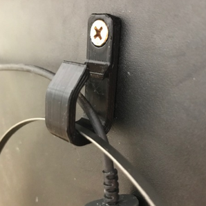 Kaapelikoukut tehokkaaseen kaapelinhallintaan - 3 kokoa