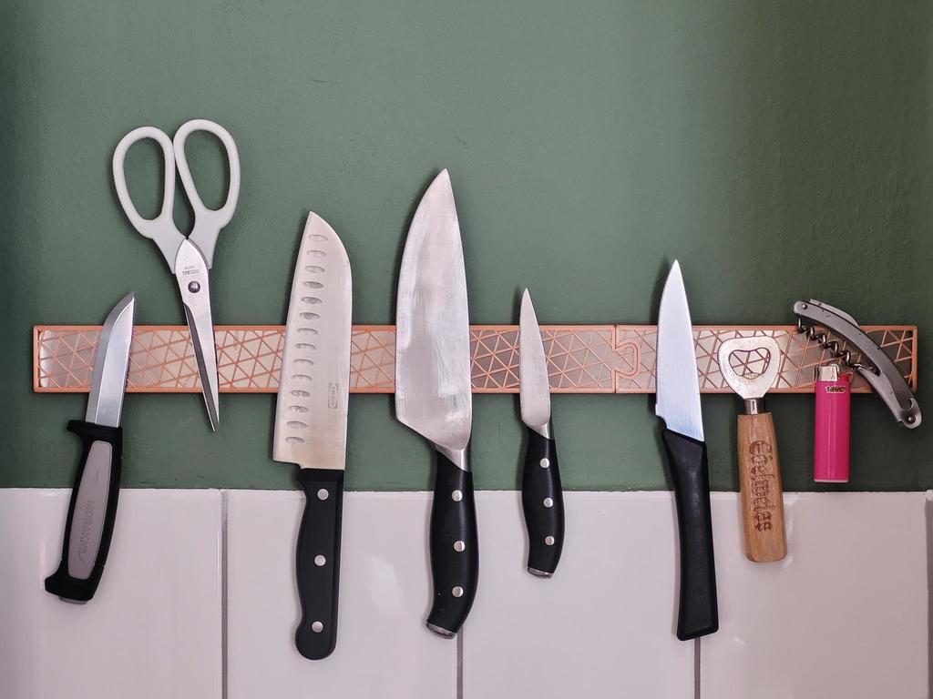 Teräsuoja IKEA KUNGSFORS magneettiseen veitsitelineeseen