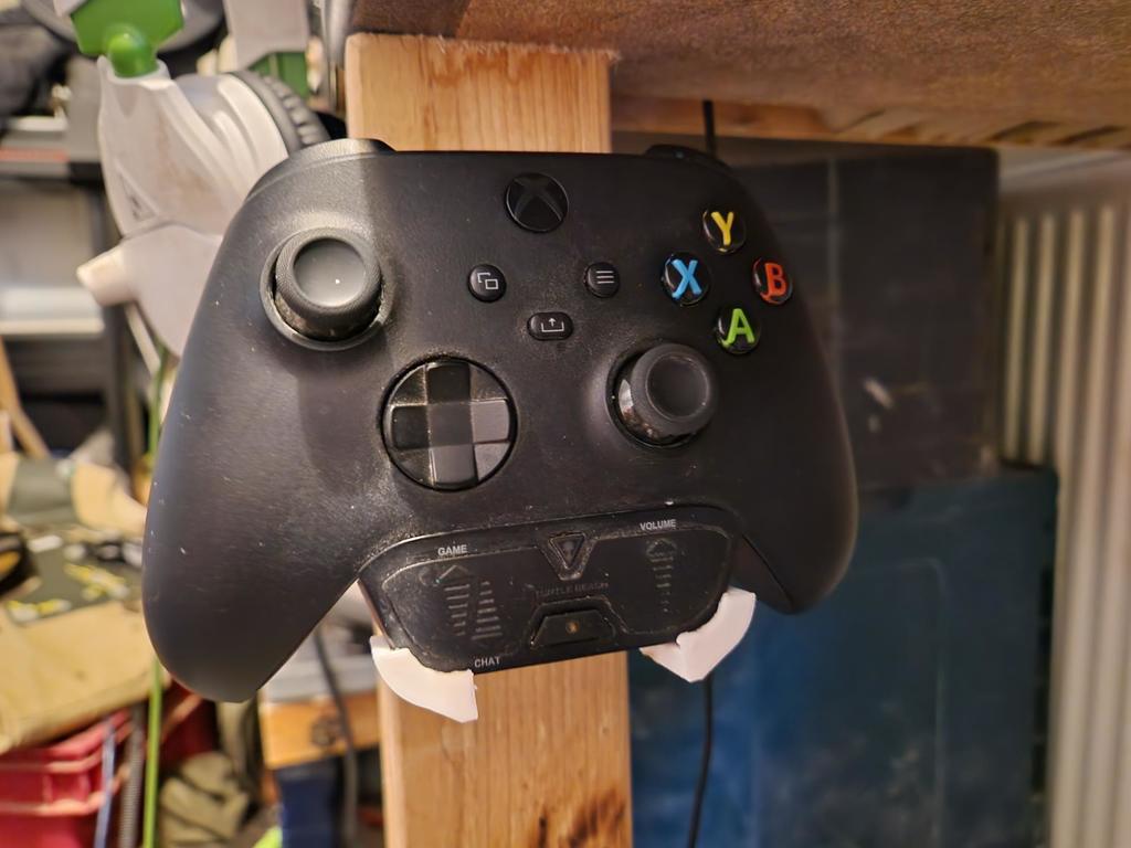 Xbox-ohjaimen seinäkiinnike Turtle Beachille