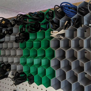 Modulaarinen kaapelinpidike seinäasennukseen