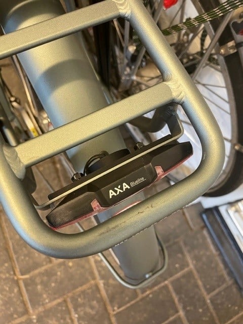 Airtag polkupyörän takavalon pidike
