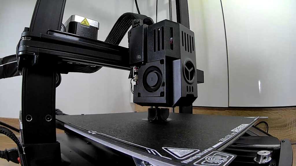 Vasen kiinnitysteline Nebula-kameralle kaapelinhallinnalla Ender 3 V3 KE:lle