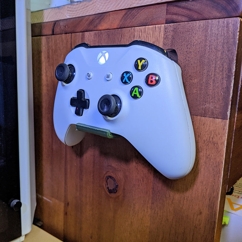 Seinäkiinnitys Xbox One S X -ohjaimelle (paksummalle akkupaketille)