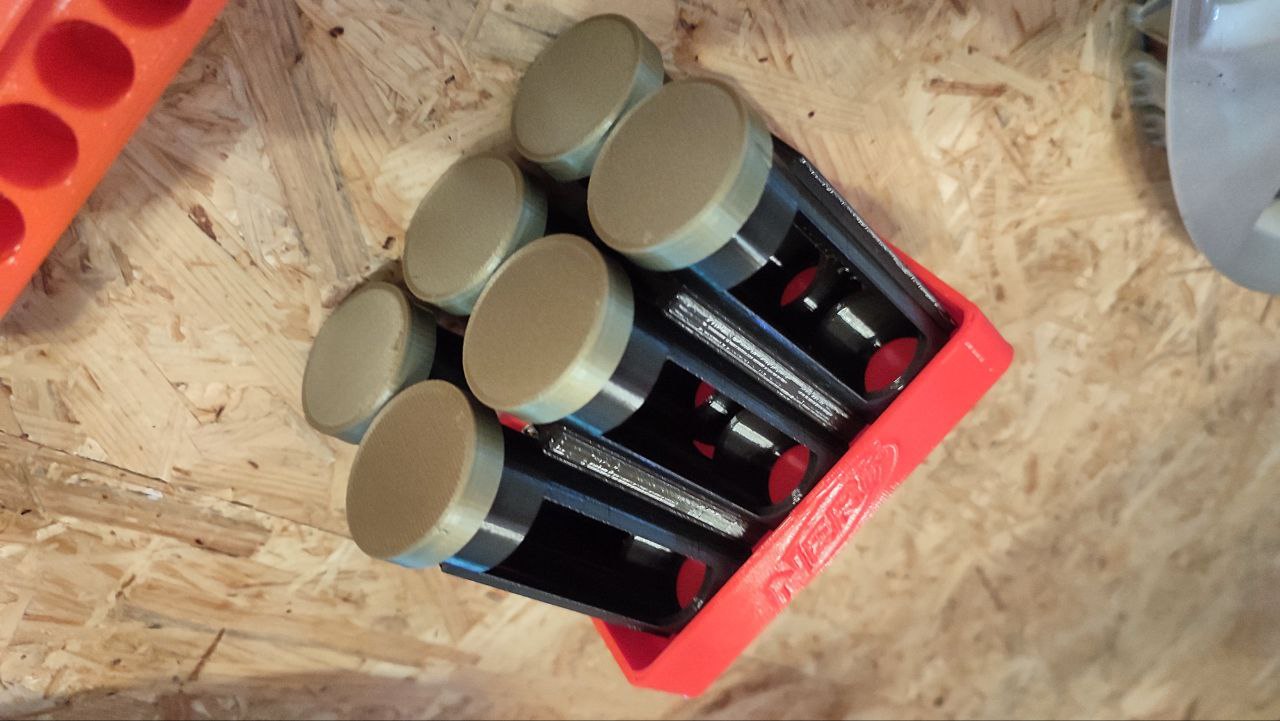 NERF Rival -ammusten pidike seinäkiinnitykseen