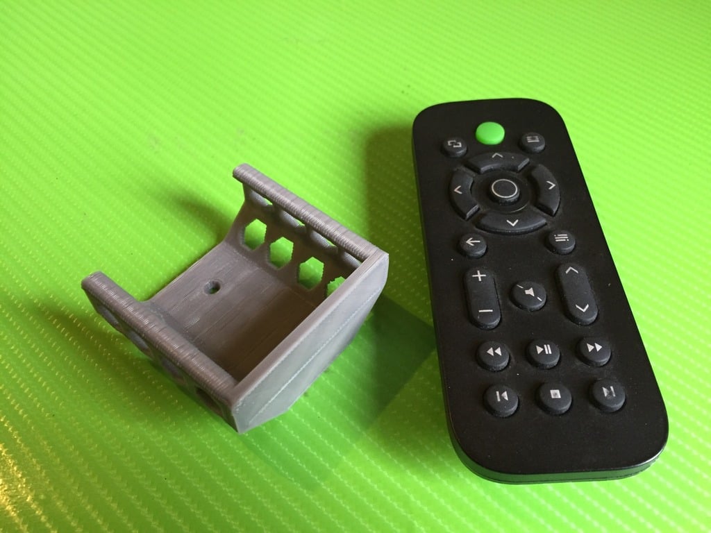 Xbox One -kaukosäätimen pidike