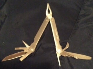 Vyö- ja taskukotelo alkuperäiselle Leatherman Multitoolille (0796)