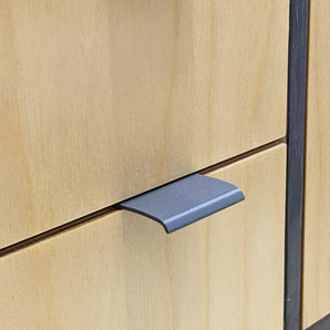 Moderni päälle asennettava kahva laatikoille ja kaapeille (12 mm)
