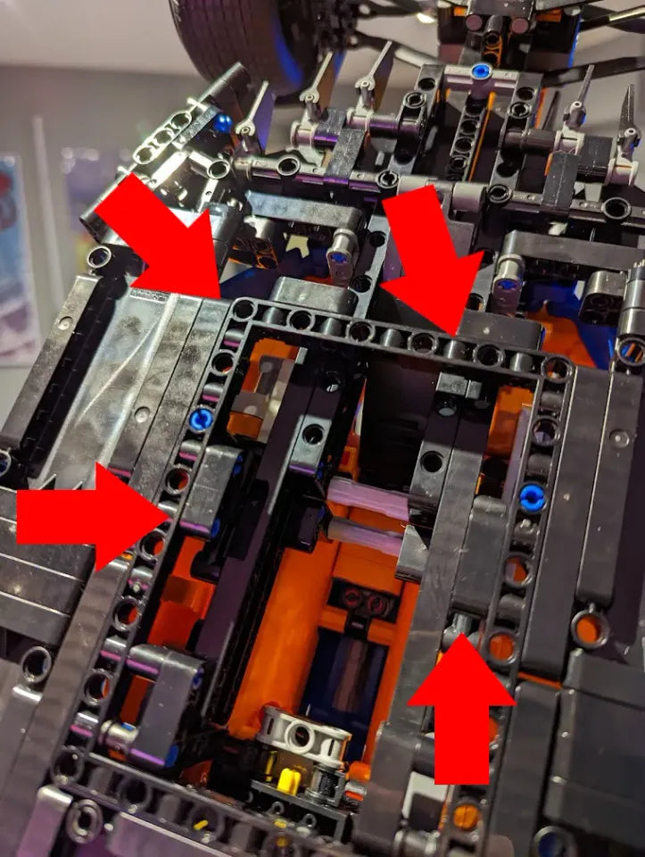 Seinäteline LEGO McLaren Formula 1™ -kilpa-autolle