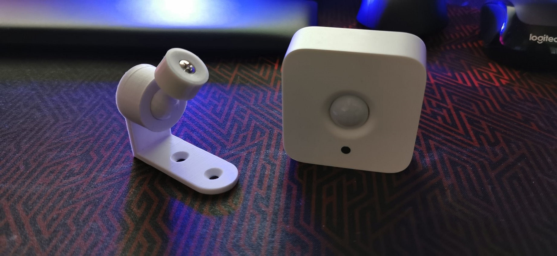 Philips Hue -liiketunnistimen seinäkiinnitys