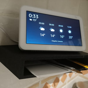 Tilaa säästävä seinäteline Amazon Echo Show'lle