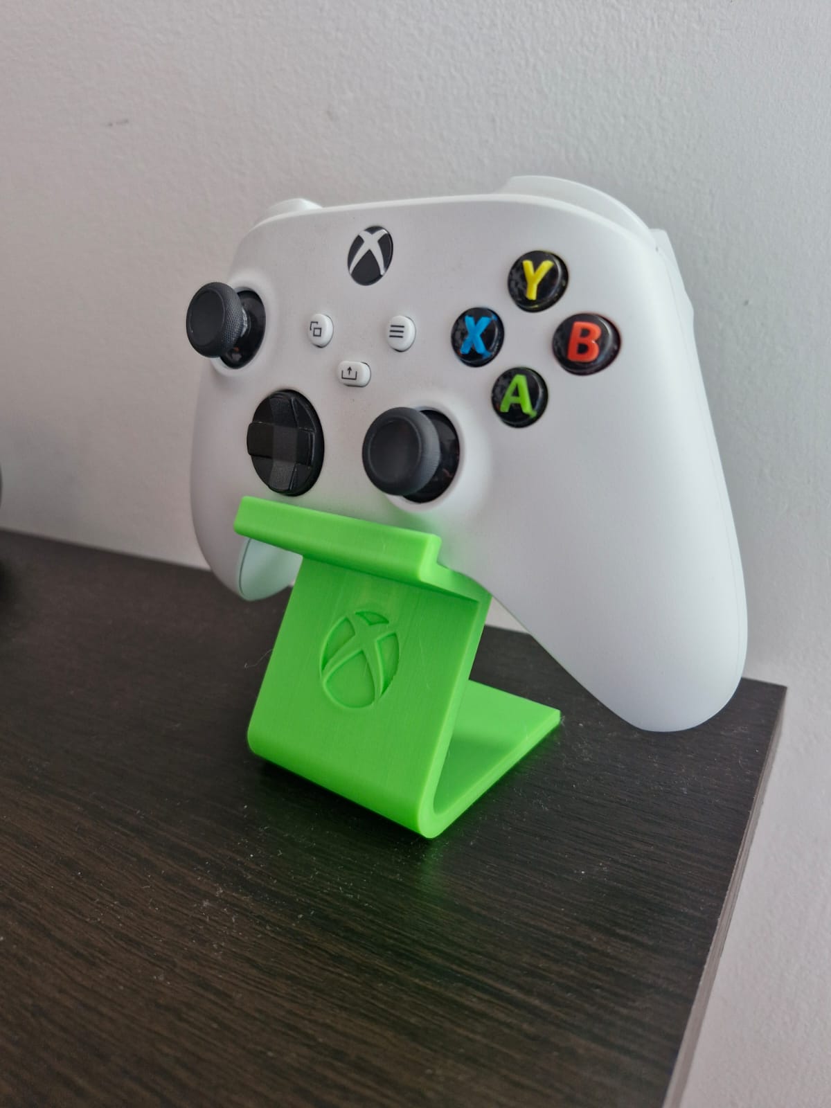 XBOX-ohjaimen teline - Järjestä ohjaimesi