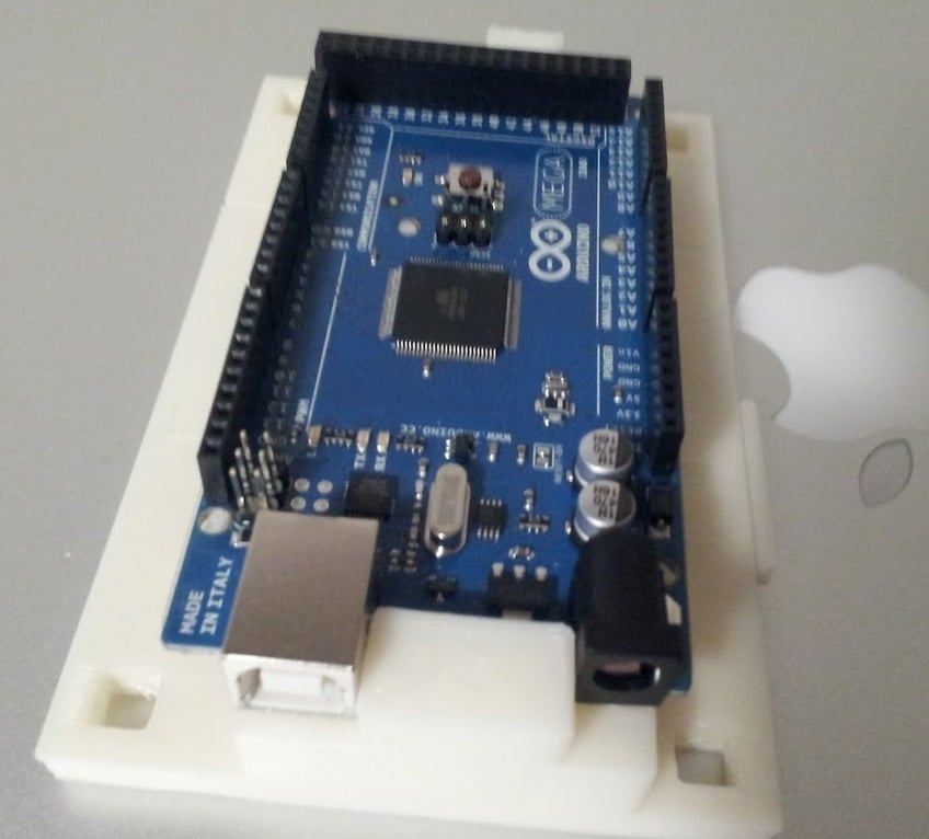 3D-tulostettava Arduino Mega 2560 R3 -asennuslevy valinnaisella kannella