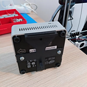 Sein\u00e4kiinnike Intel NUC:lle (2 osaa)