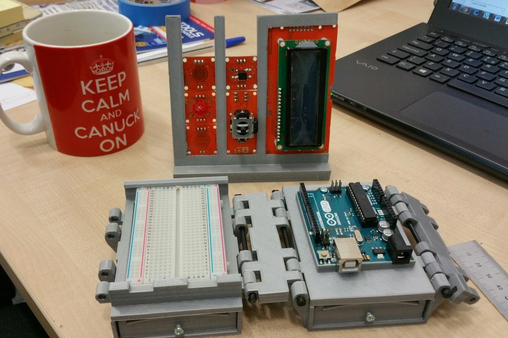 Tinkerkit-anturi ja Arduino Uno -pidike