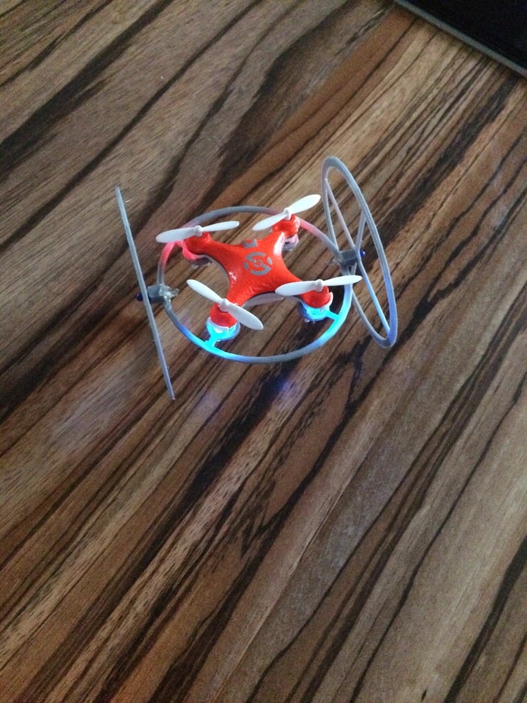 Cheerson CX-10 Mini Quadcopter Rolling Spider Mod pyörillä