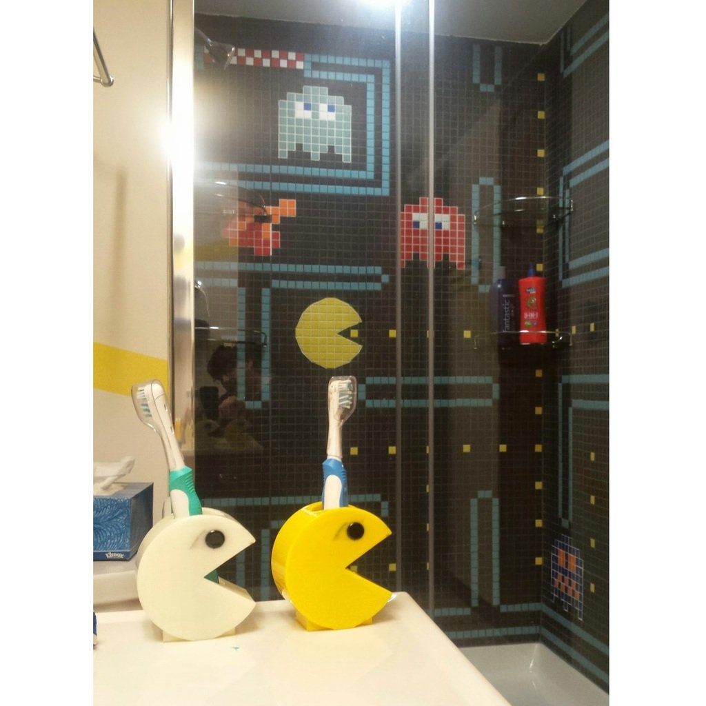 Pacman hammasharja tai kynäteline kahdessa värissä