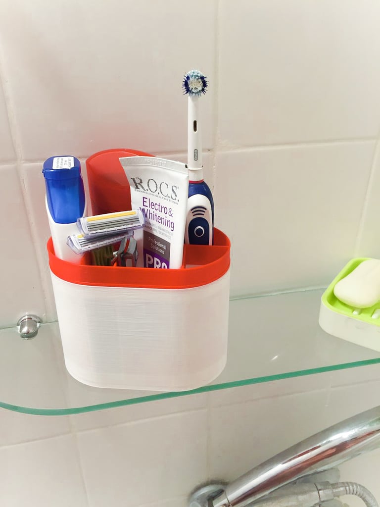 Matkakylpyhuonelaatikko hammasharjalle, hammastahnalle, shampoolle ja muille