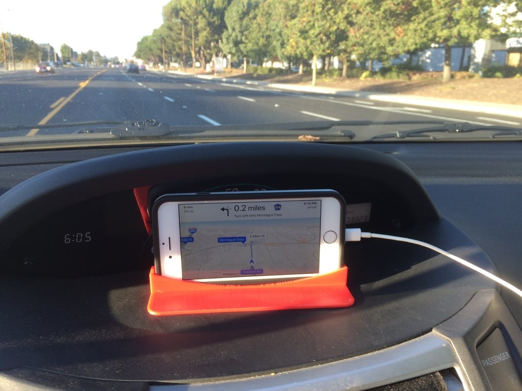 Älypuhelinteline autossa navigointiin iPhone 5s:lle ja iPhone 6:lle Yaris 2007:lle