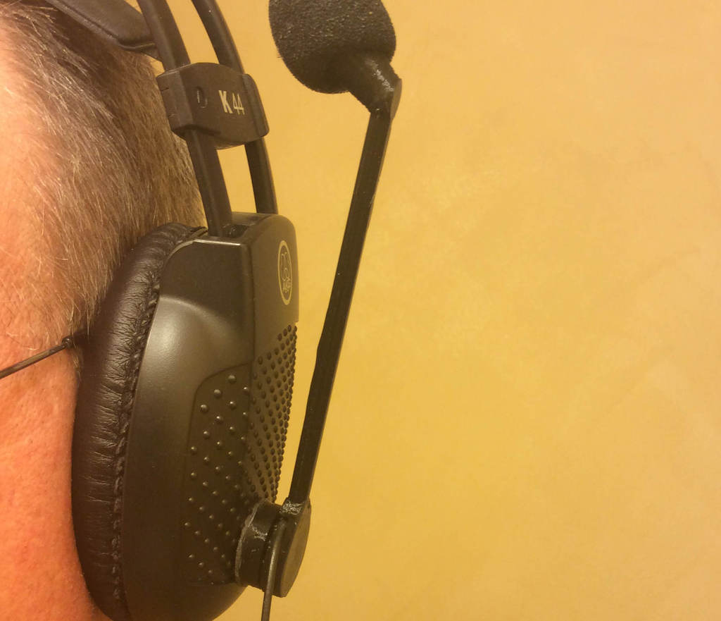 Mukautettava kuulokemikrofonipuomi