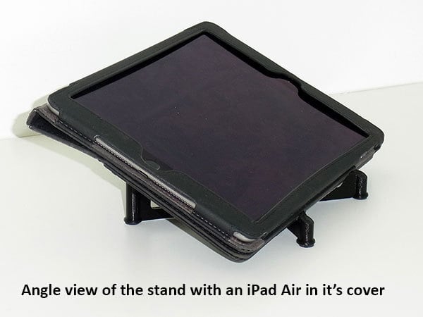 Moderni ja kevyt iPad/tablettiteline pöytään