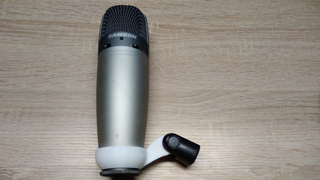 Samson C03U mikrofonitelineen vaihto