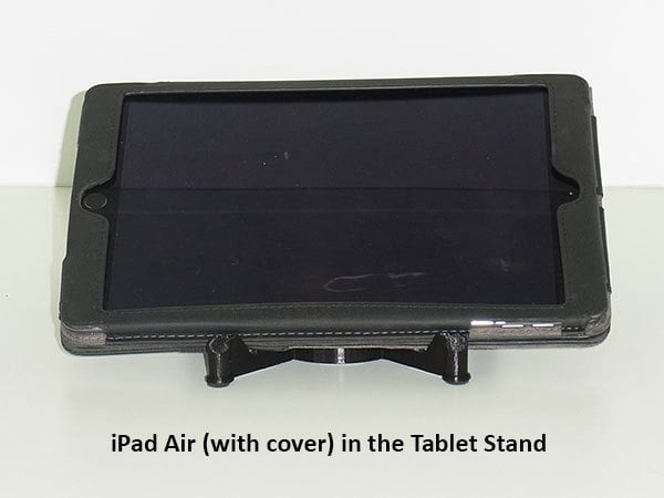 Moderni ja kevyt iPad/tablettiteline pöytään