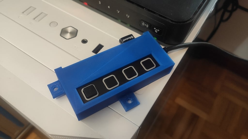 Sabrent USB x4 -keskittimen pidike