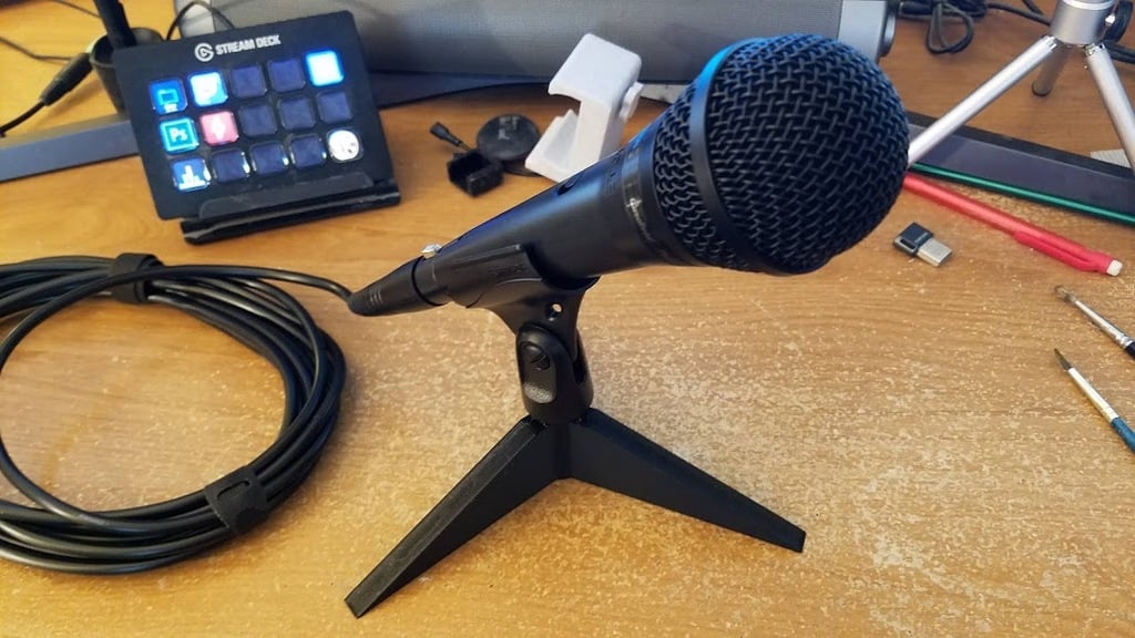Pöytämikrofonipidike Shure-mikrofoneille