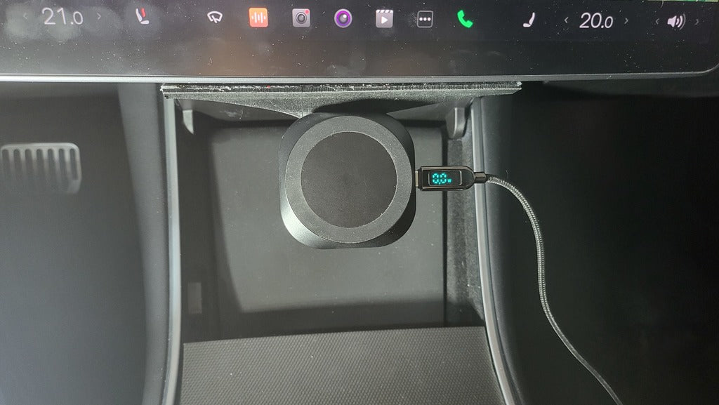 MagSafe-puhelinteline Tesla Model 3/Y:lle