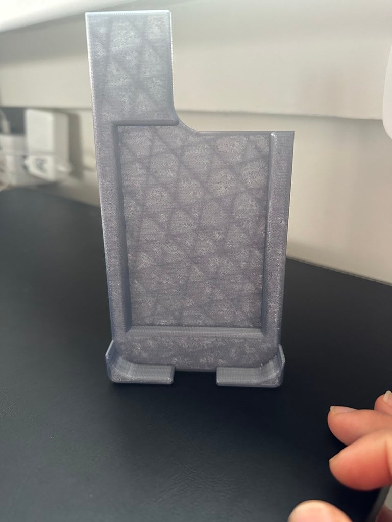 Tesla Model Y iPhonen latausteline kaapelille - MagSafe-lompakko