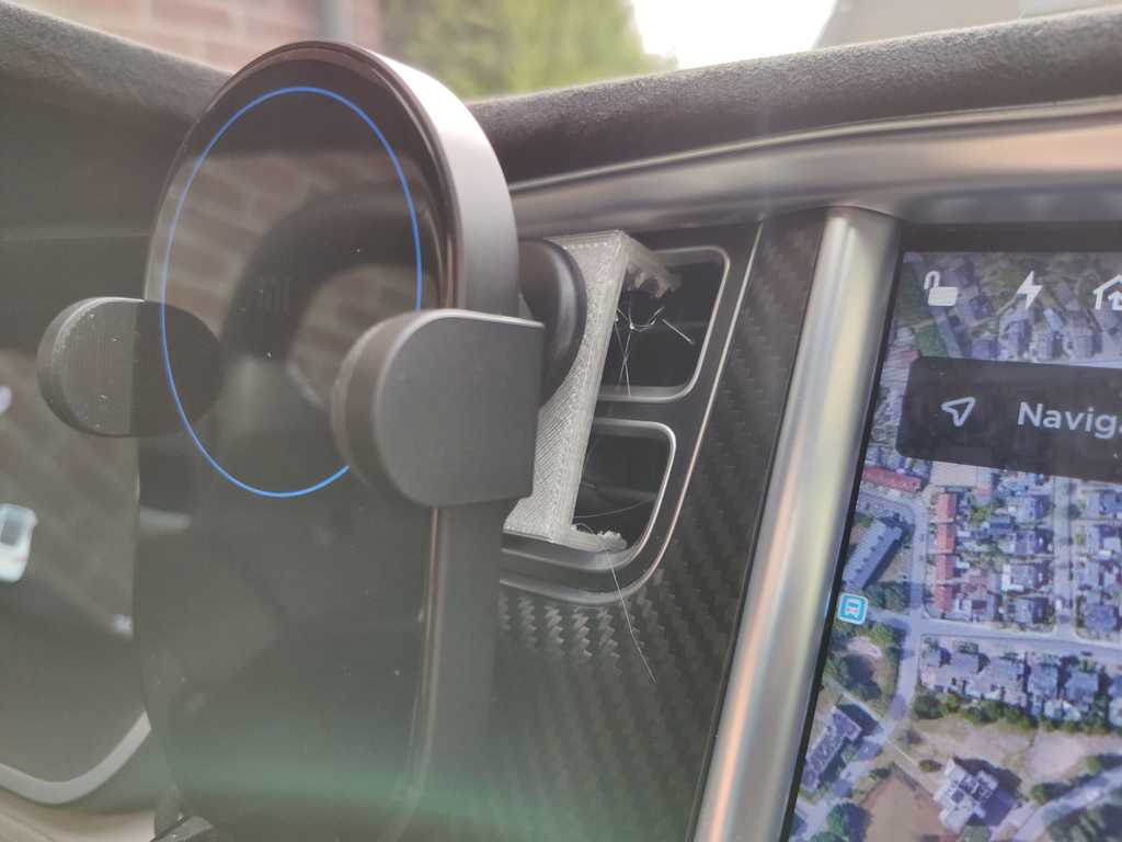 Puhelinpidike Tesla Model S -venttiiliohjaimelle