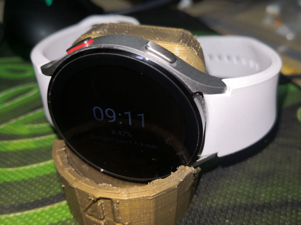 Langaton lataustelakka Samsung Galaxy Watch 4:lle