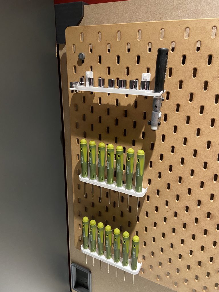 IKEA Skadis sähköinen ruuvimeisselin kiinnitys