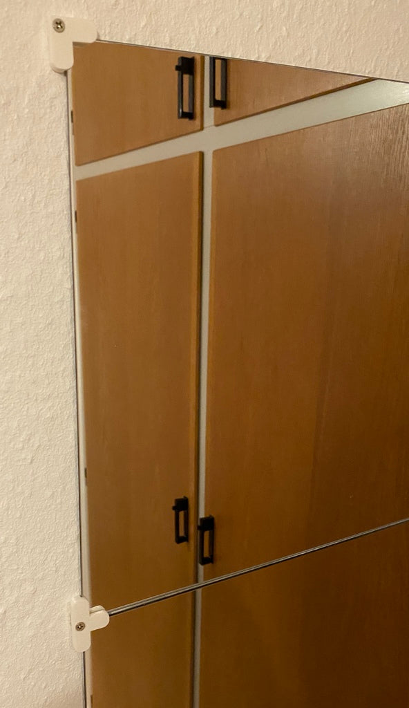 Seinäkiinnitys peileille, joiden paksuus on enintään 2 mm (sopii IKEA LOTS 30x30cm)