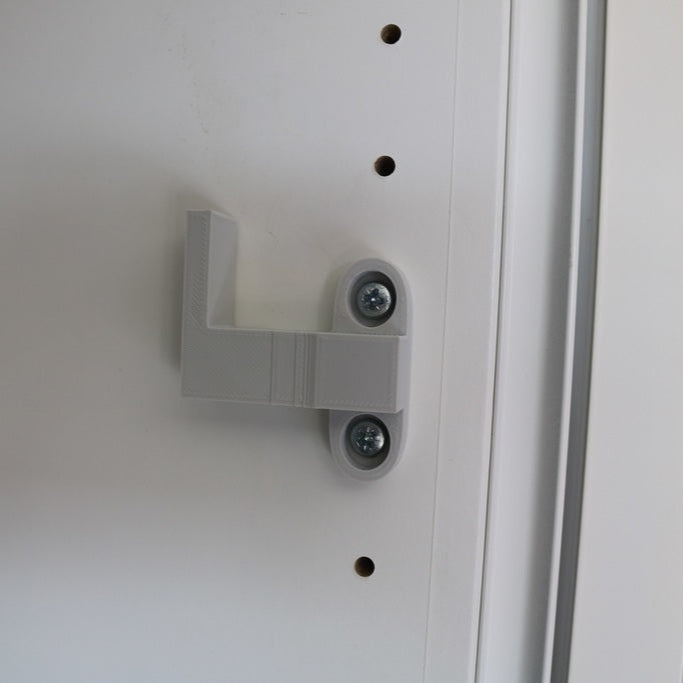Ikea Skådis kokoonpano Pax-vaatekaappiin